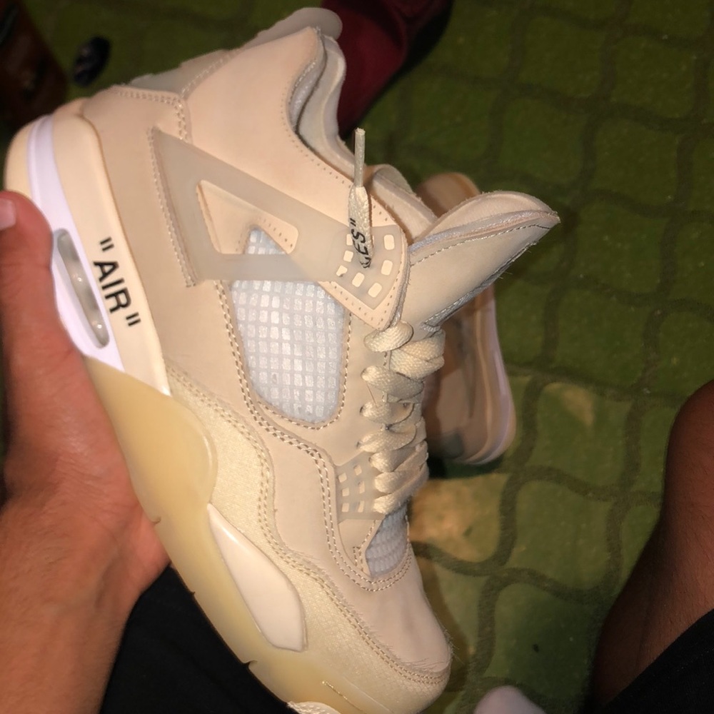 OFF WHITE JORDAN 4 SIZE 10W